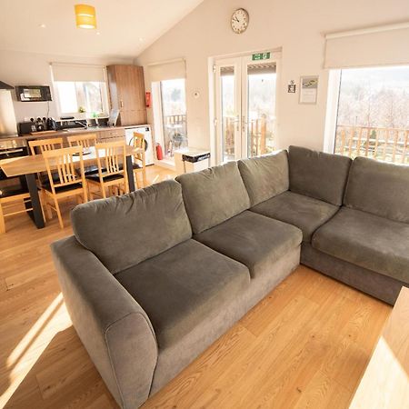 Broadford Lodges Skye エクステリア 写真