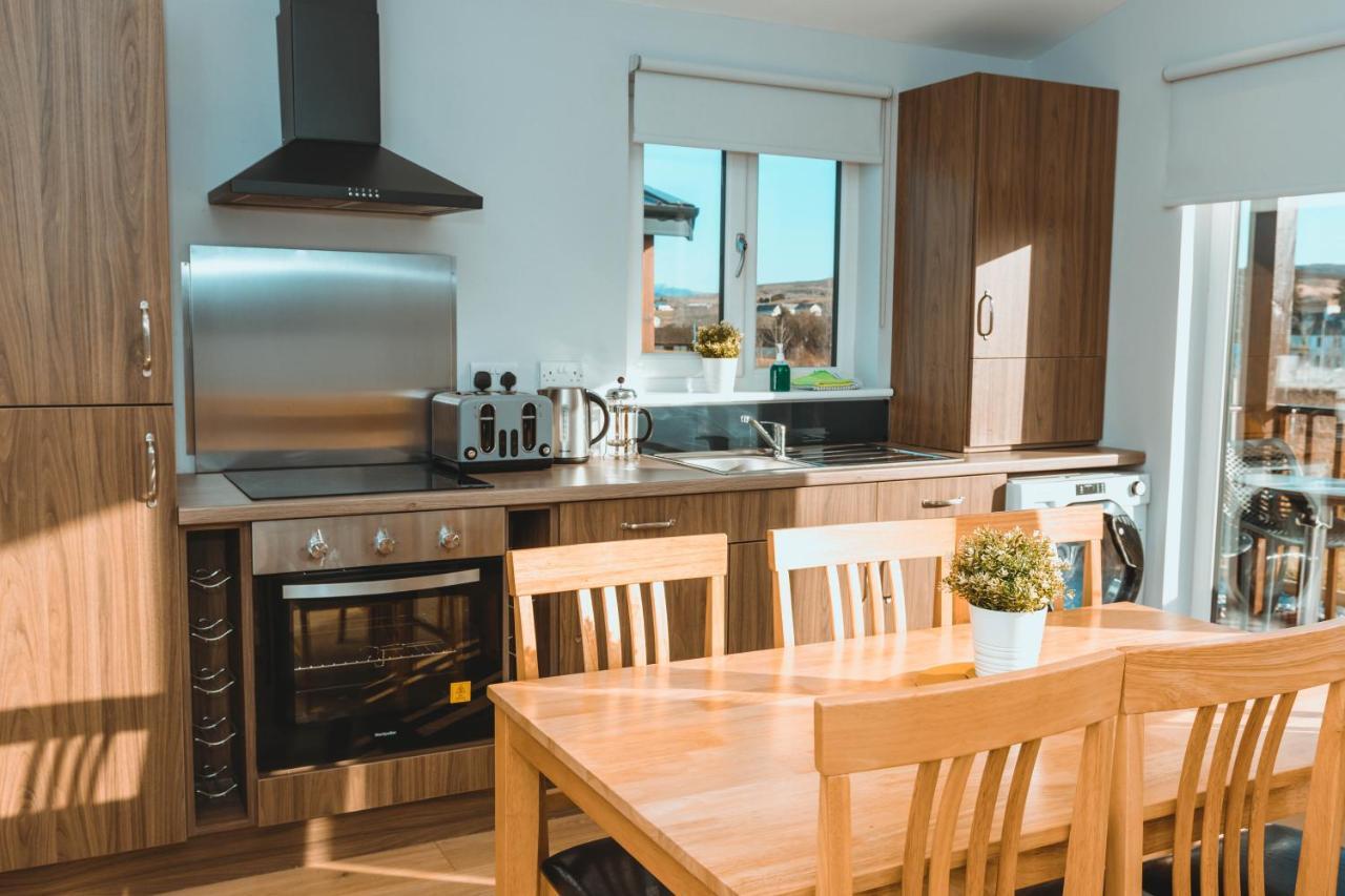 Broadford Lodges Skye エクステリア 写真