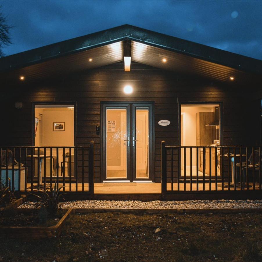 Broadford Lodges Skye エクステリア 写真