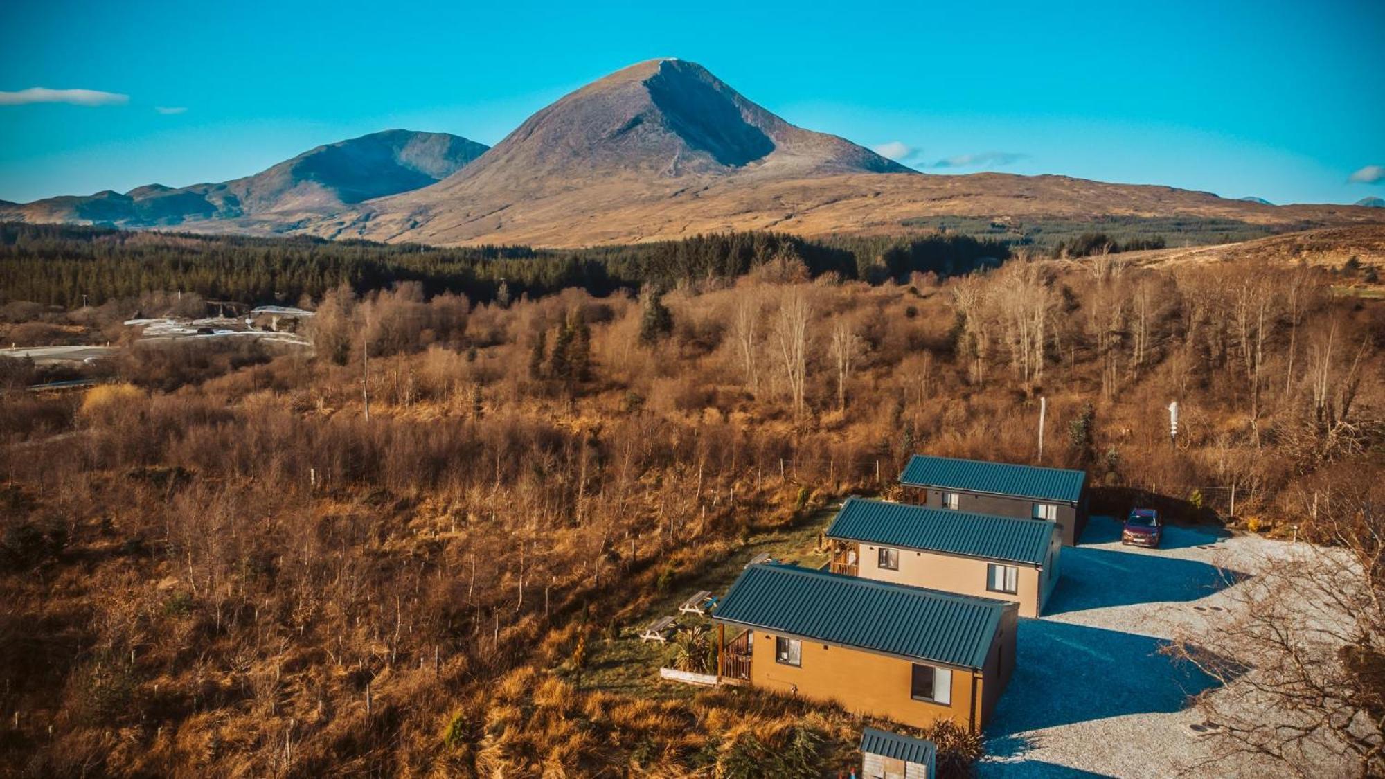 Broadford Lodges Skye エクステリア 写真