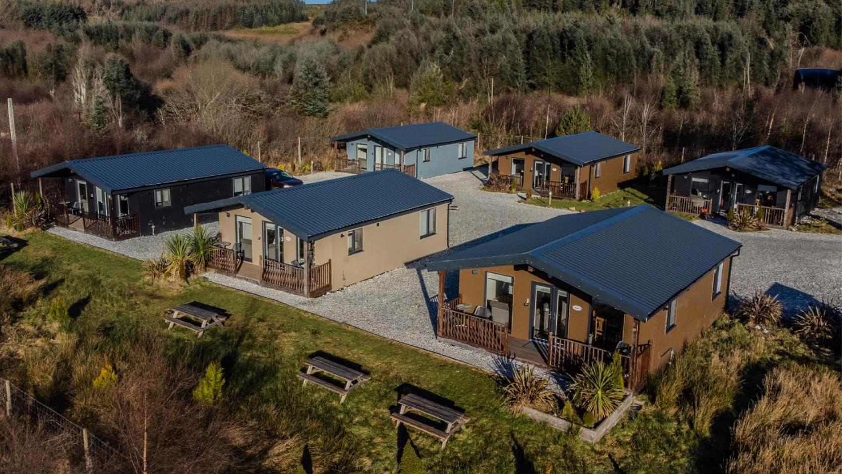 Broadford Lodges Skye エクステリア 写真